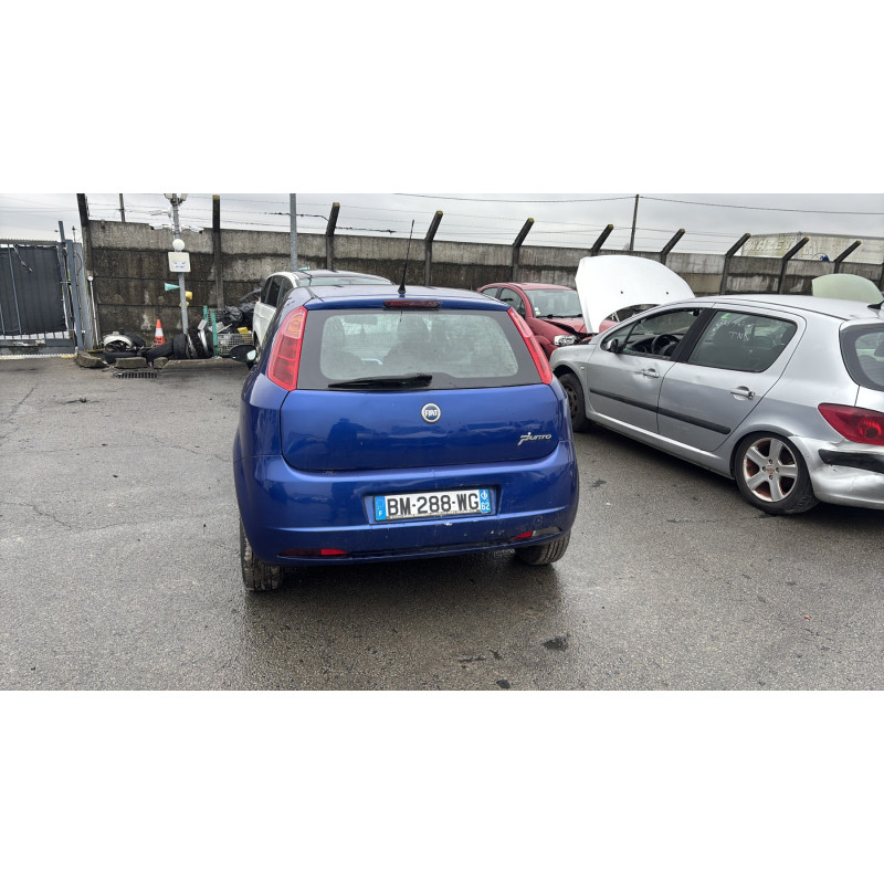 Aile avant droit FIAT GRANDE PUNTO Photo n°9