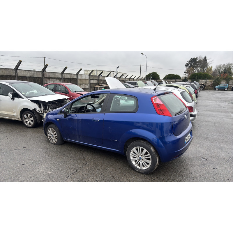 Aile avant droit FIAT GRANDE PUNTO Photo n°10