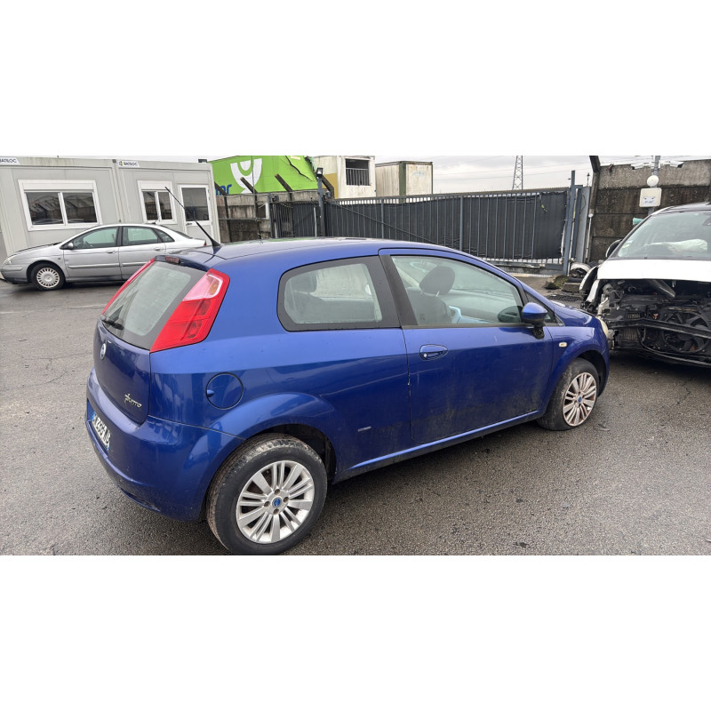 Aile avant droit FIAT GRANDE PUNTO Photo n°11