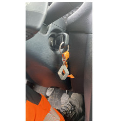 Pare choc arriere RENAULT CLIO 2