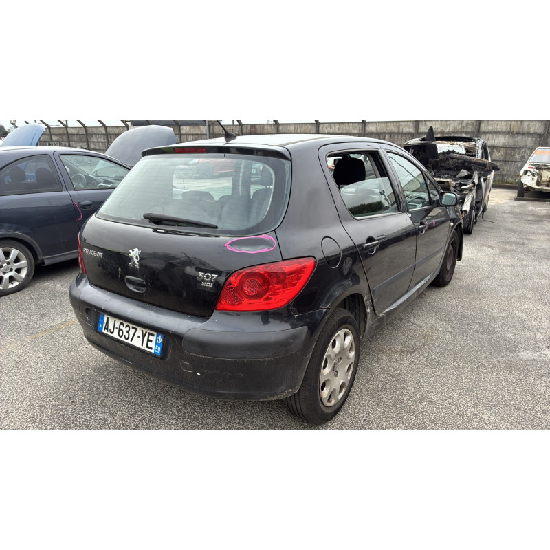Feu arriere stop central PEUGEOT 307 Photo n°6
