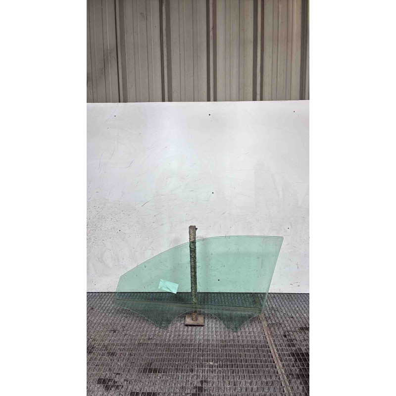 Vitre avant droit AUDI A1 1 Photo n°1