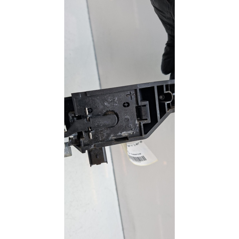 Poignee porte arriere gauche RENAULT LAGUNA 3 Photo n°6