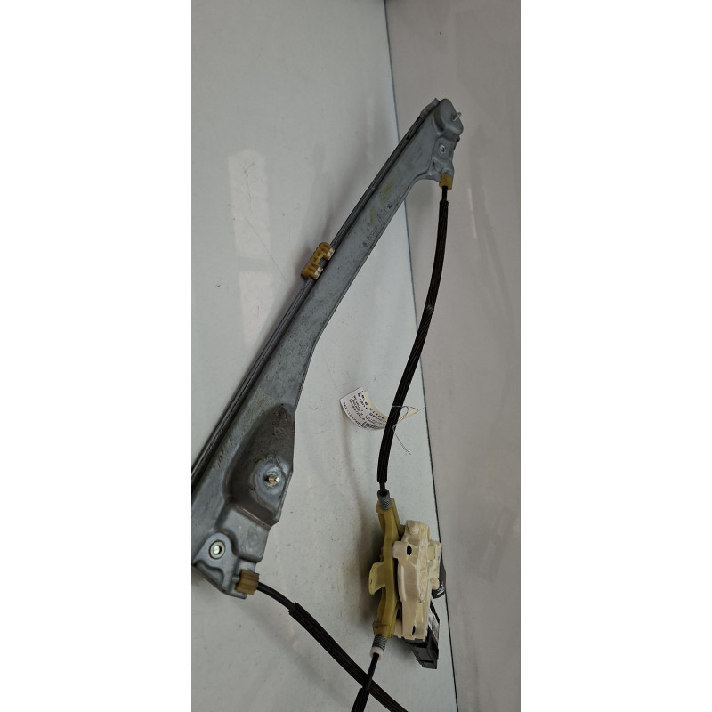 Leve vitre electrique avant gauche RENAULT LAGUNA 3 Photo n°4