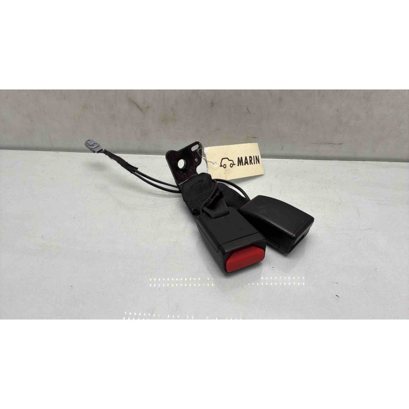 Attache ceinture arriere gauche RENAULT CLIO 4 Photo n°4