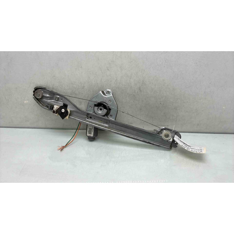 Leve vitre electrique arriere gauche RENAULT CLIO 3 Photo n°2