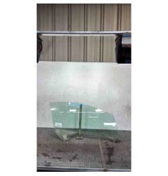 Vitre avant droit PEUGEOT 307