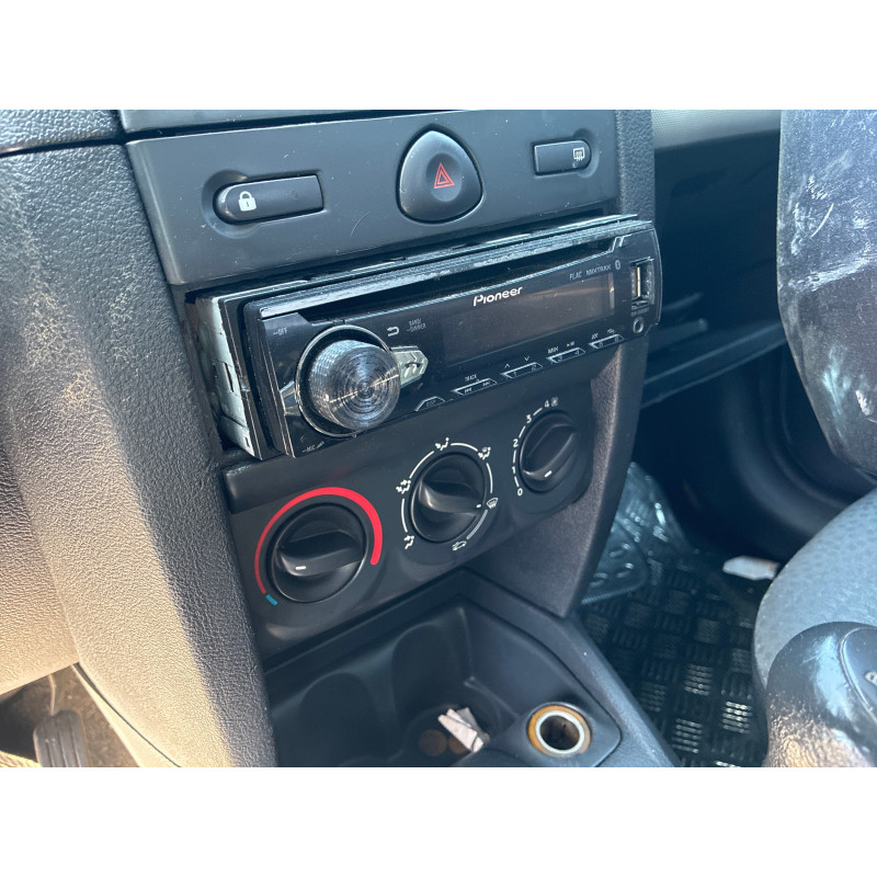 Poignee interieur arriere gauche RENAULT CLIO 2 CAMPUS Photo n°12