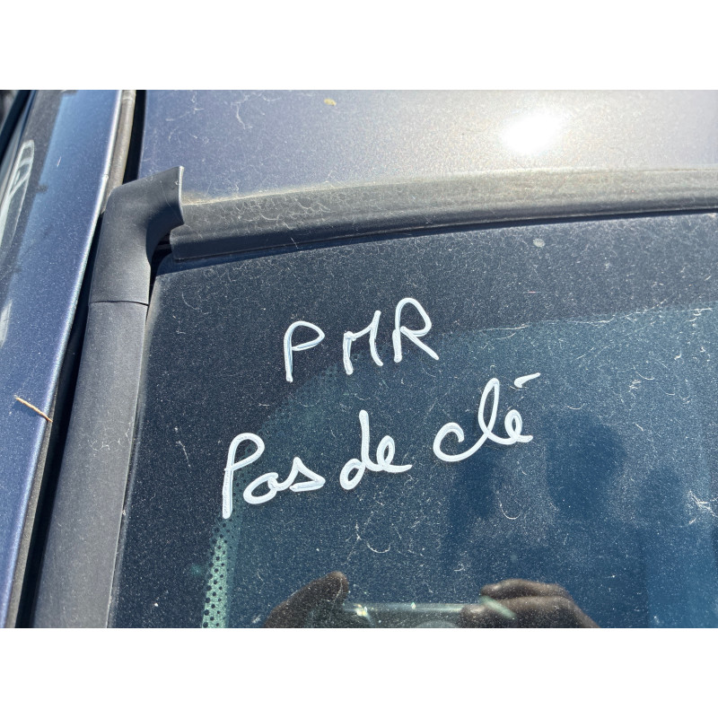 Poignee interieur arriere gauche RENAULT CLIO 2 CAMPUS Photo n°16