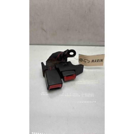Attache ceinture arriere droit RENAULT CLIO 3