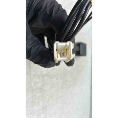 Attache ceinture avant gauche PEUGEOT 407