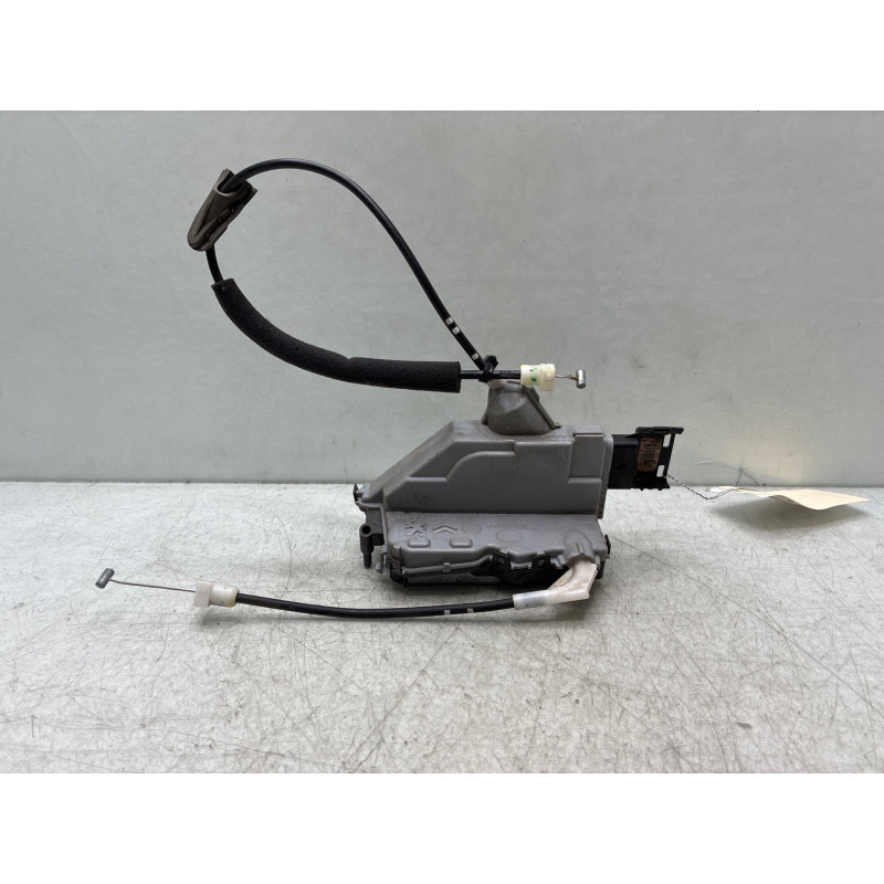 Serrure arriere droit PEUGEOT 3008 1 Photo n°3