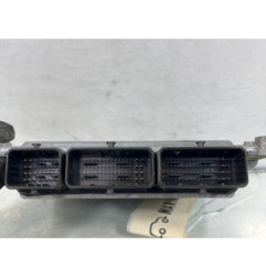 Calculateur moteur DACIA DUSTER 1 Photo n°1