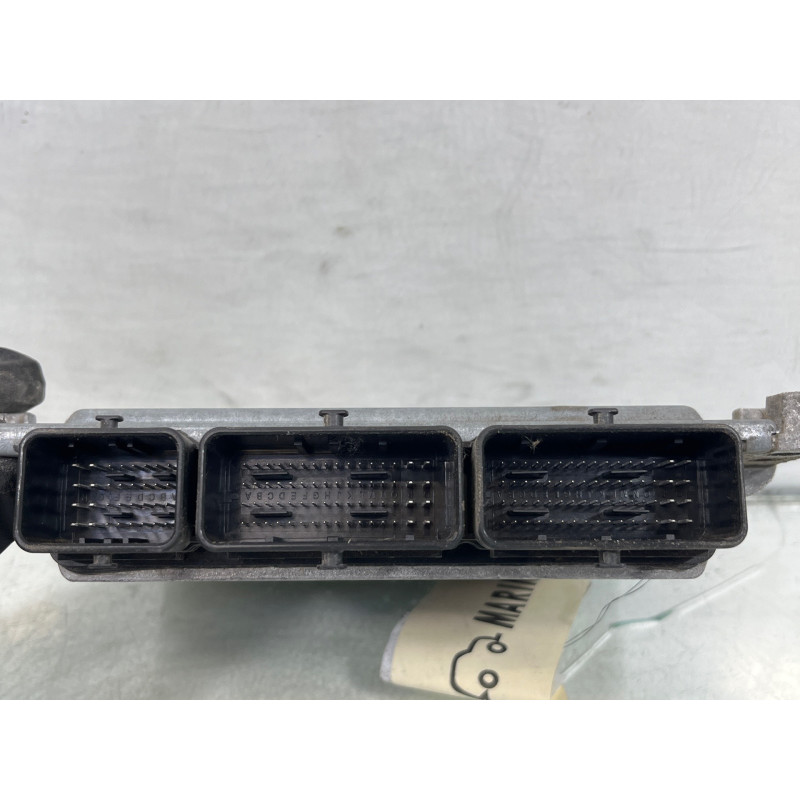 Calculateur moteur DACIA DUSTER 1 Photo n°1
