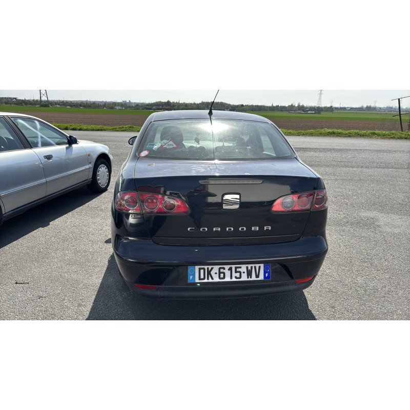 Pare choc arriere SEAT CORDOBA 2 Photo n°9
