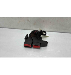 Attache ceinture arriere droit RENAULT CLIO 3 Photo n°1