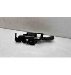 Attache ceinture arriere gauche RENAULT CLIO 3