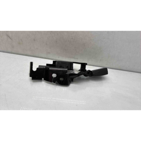 Attache ceinture arriere gauche RENAULT CLIO 3