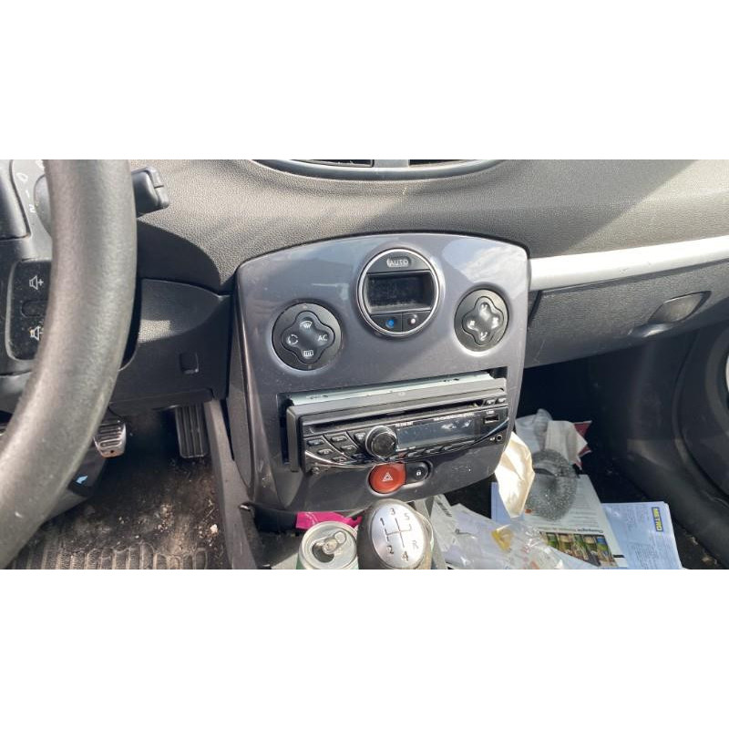 Boitier UCH RENAULT CLIO 3 Photo n°16