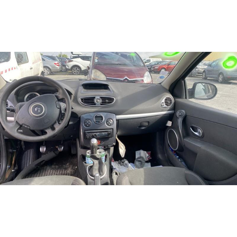 Boitier UCH RENAULT CLIO 3 Photo n°20
