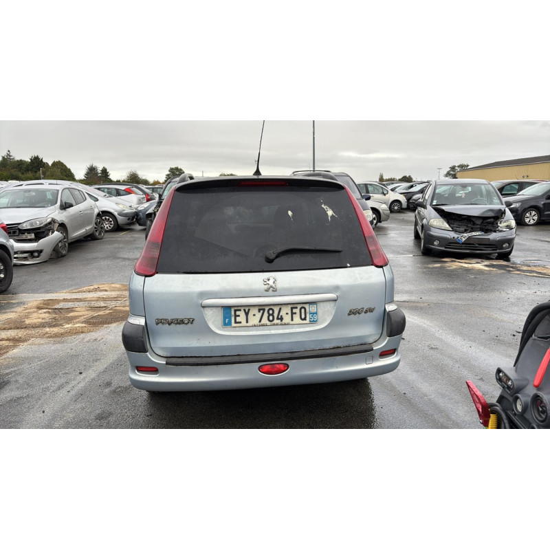 Verin de coffre PEUGEOT 206 Photo n°13