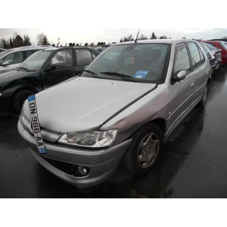 Etrier avant droit (freinage) PEUGEOT 306 Photo n°1