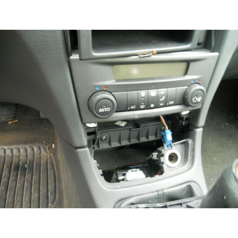 Etrier avant droit (freinage) RENAULT LAGUNA 2 Photo n°9