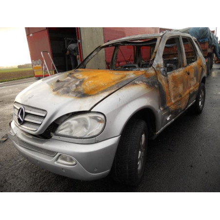 Etrier arriere droit (freinage) MERCEDES CLASSE M 163 Photo n°1