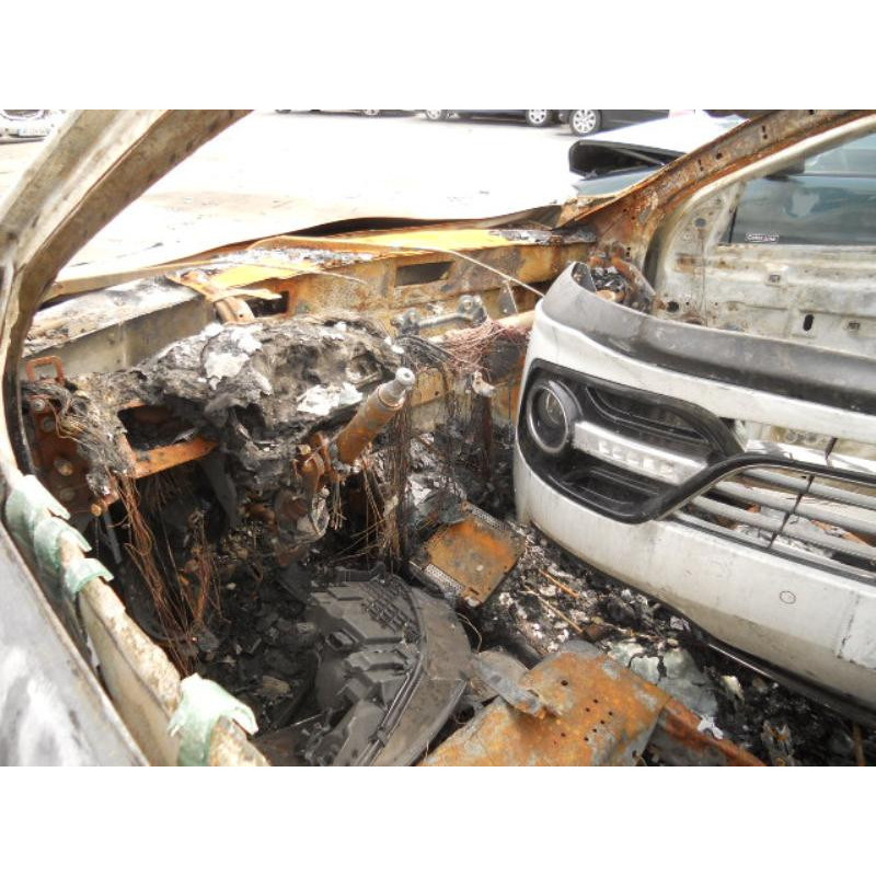 Etrier avant gauche (freinage) RENAULT MEGANE 3 Photo n°8