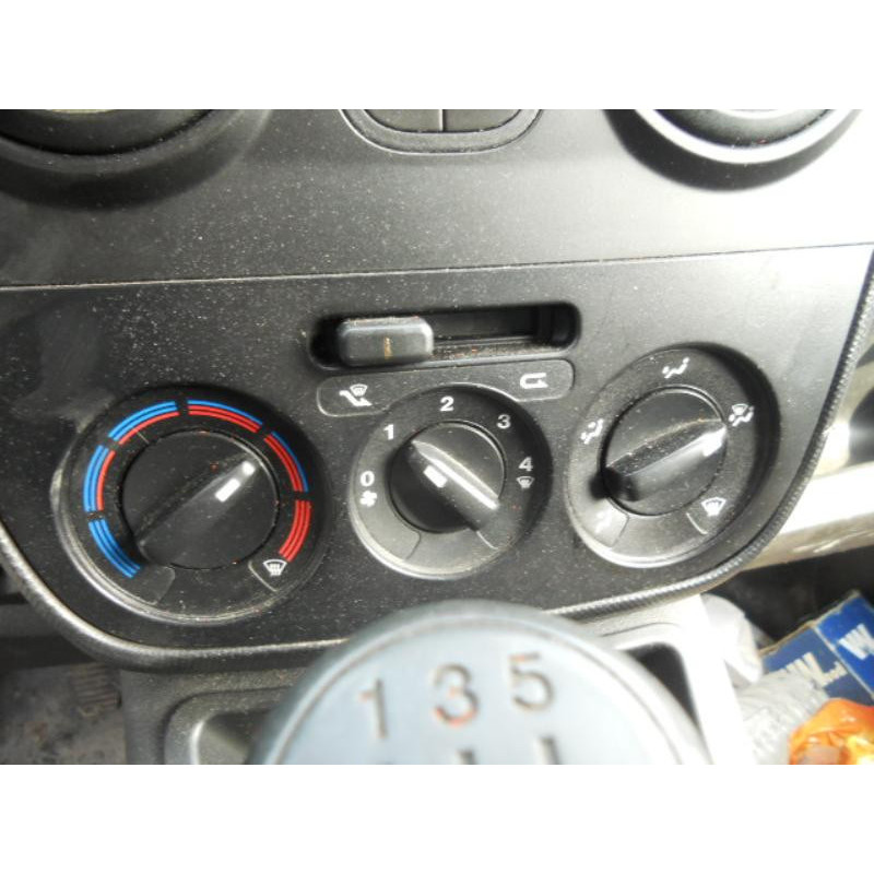 Etrier avant droit (freinage) CITROEN NEMO Photo n°8