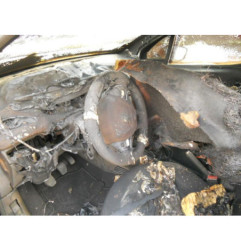 Etrier avant gauche (freinage) PEUGEOT 208 1