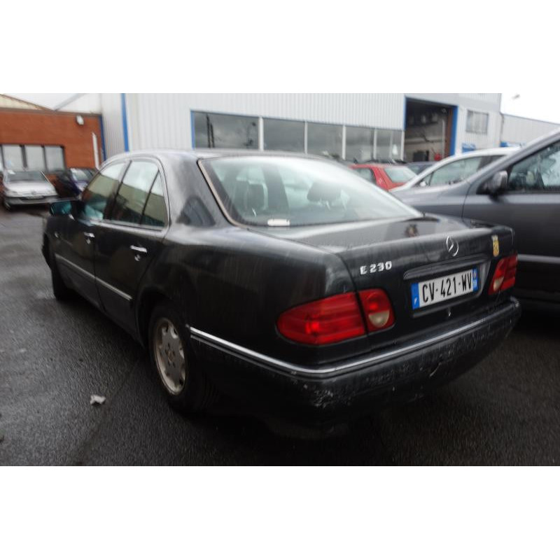 Etrier arriere droit (freinage) MERCEDES CLASSE E Photo n°4