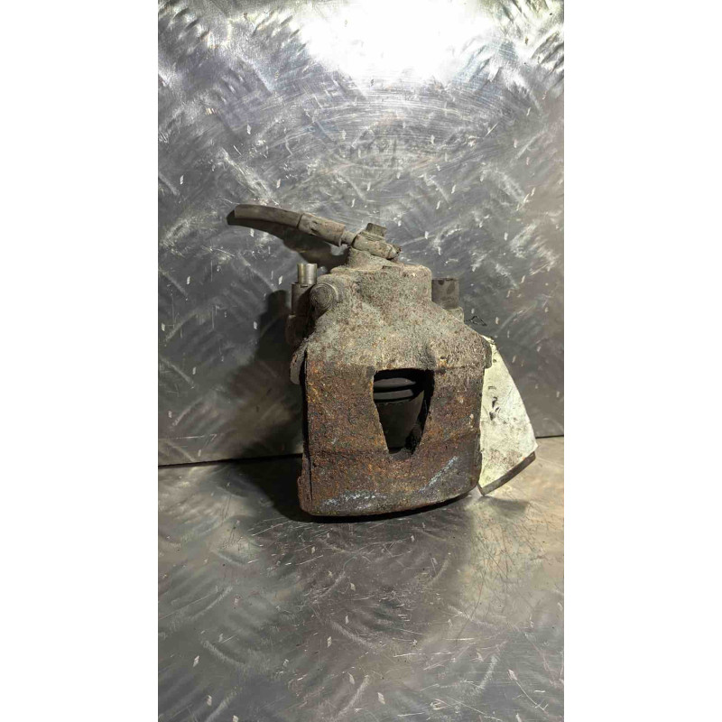 Etrier avant gauche (freinage) VOLKSWAGEN FOX Photo n°3