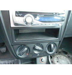 Etrier avant gauche (freinage) VOLKSWAGEN FOX