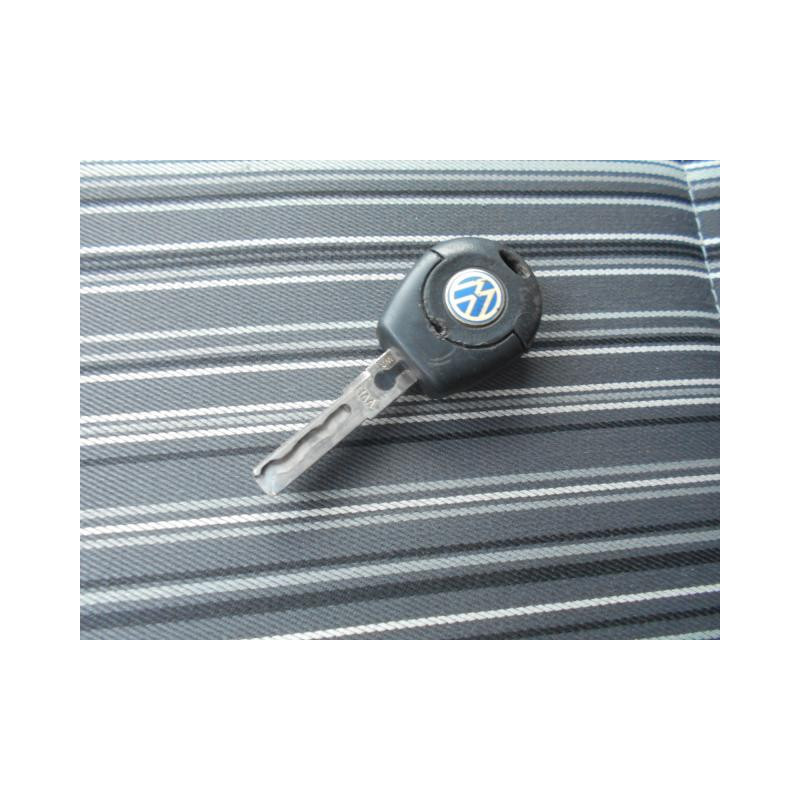 Etrier avant gauche (freinage) VOLKSWAGEN FOX Photo n°11