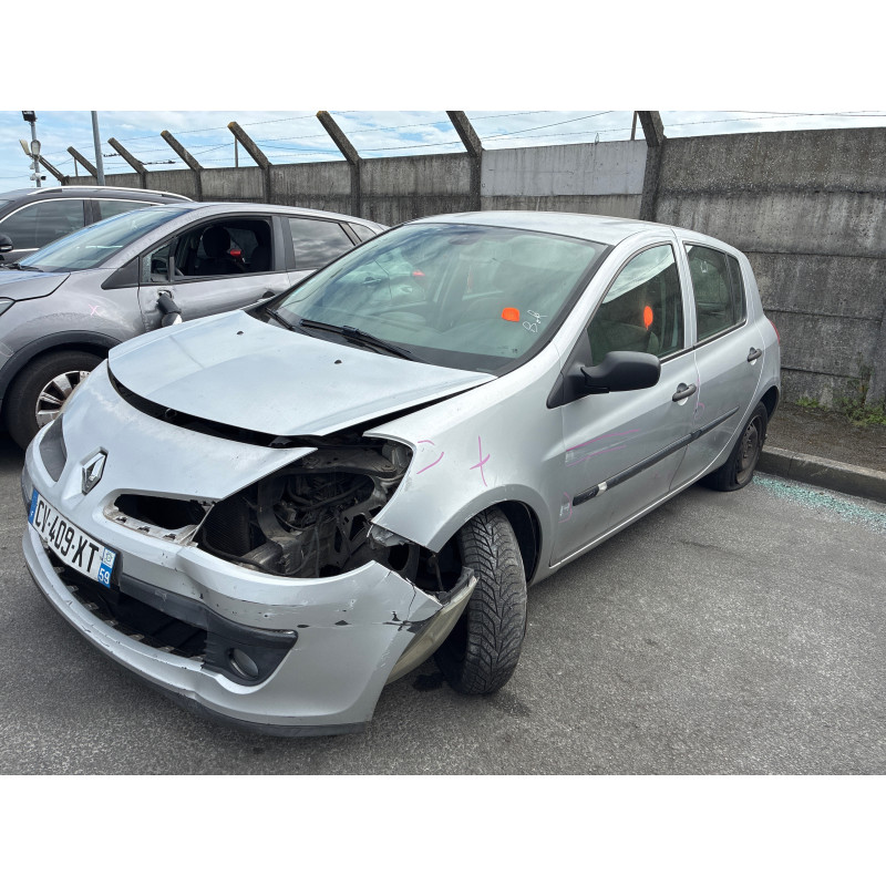 Eclairage de plaque RENAULT CLIO 3 Photo n°4