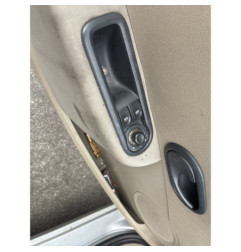 Eclairage de plaque RENAULT CLIO 3