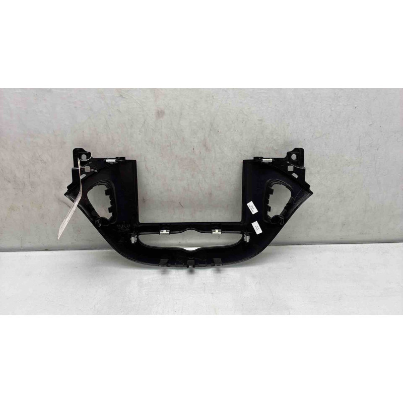 Facade autoradio OPEL CORSA E Photo n°3