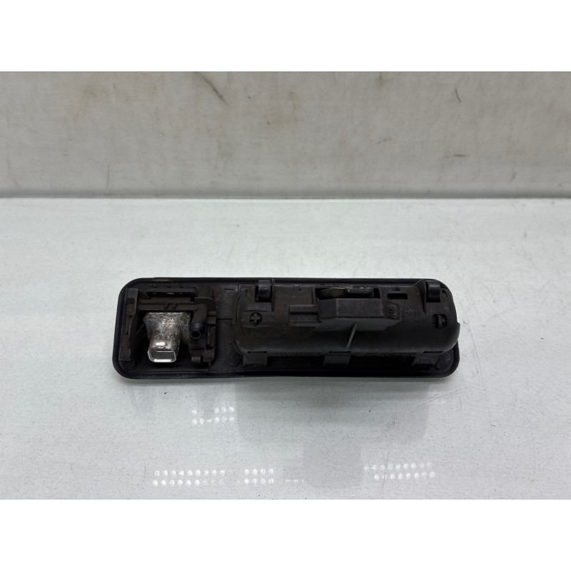 Bouton de coffre BMW X1 U11 Photo n°1