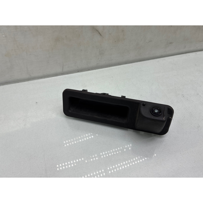 Bouton de coffre BMW X1 U11 Photo n°2