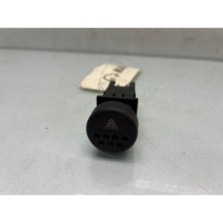 Bouton de warning PEUGEOT 106