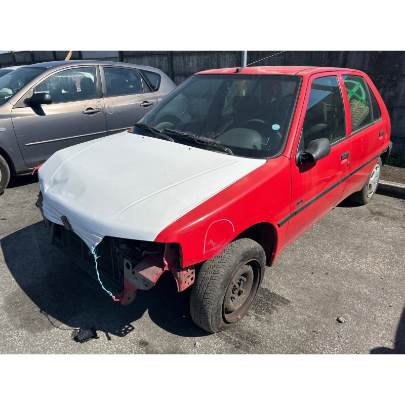 Bouton de warning PEUGEOT 106 Photo n°8
