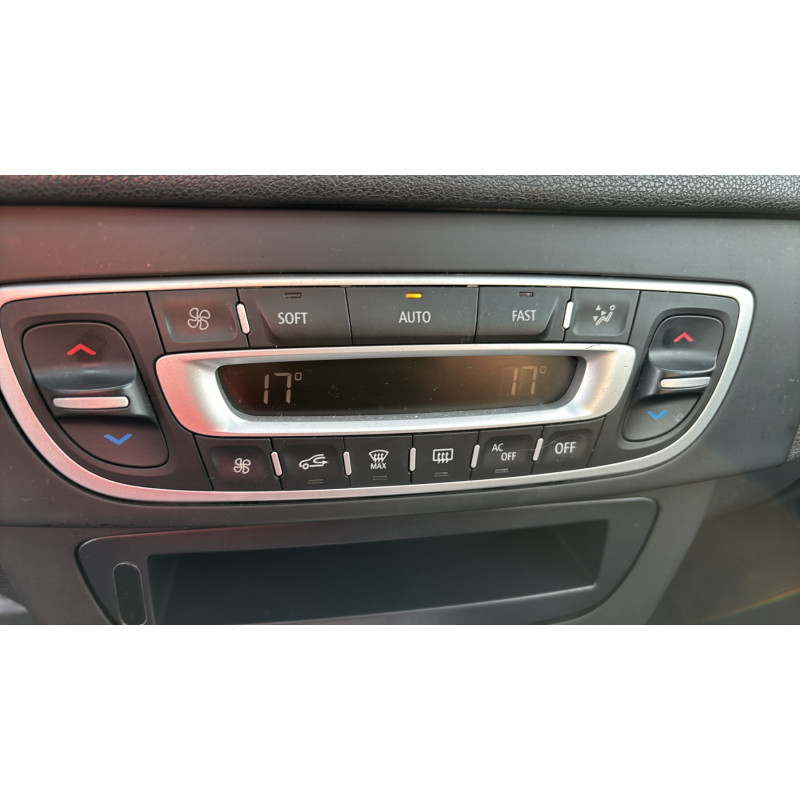 Commande GPS RENAULT MEGANE 3 Photo n°20