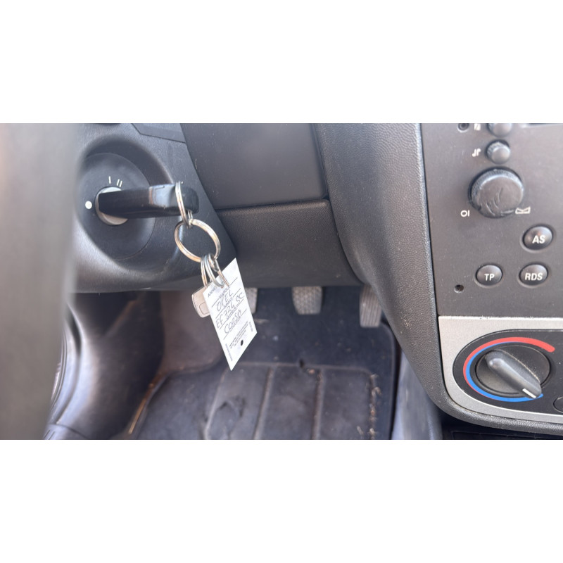 Aile avant droit OPEL CORSA C Photo n°20