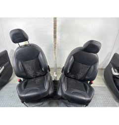 Interieur complet PEUGEOT 208 1