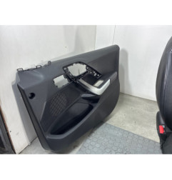 Interieur complet PEUGEOT 208 1
