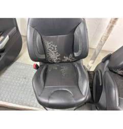 Interieur complet PEUGEOT 208 1