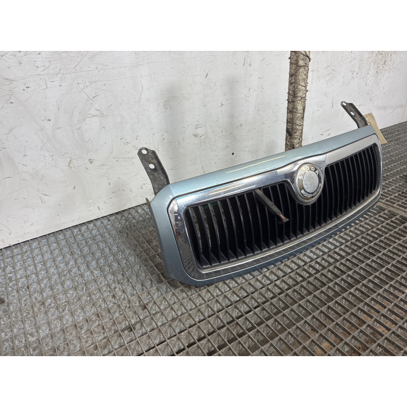 Calandre SKODA FABIA 1 Photo n°2