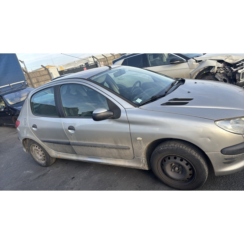 Capot PEUGEOT 206 Photo n°17