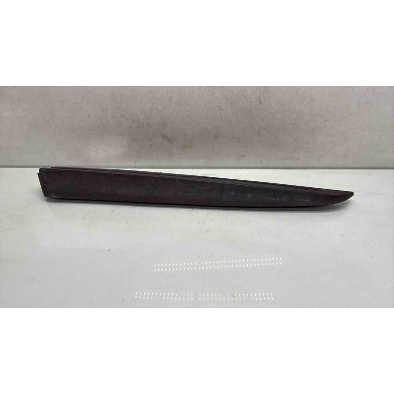 Baguette de porte arriere gauche  RENAULT CLIO 4 Photo n°2